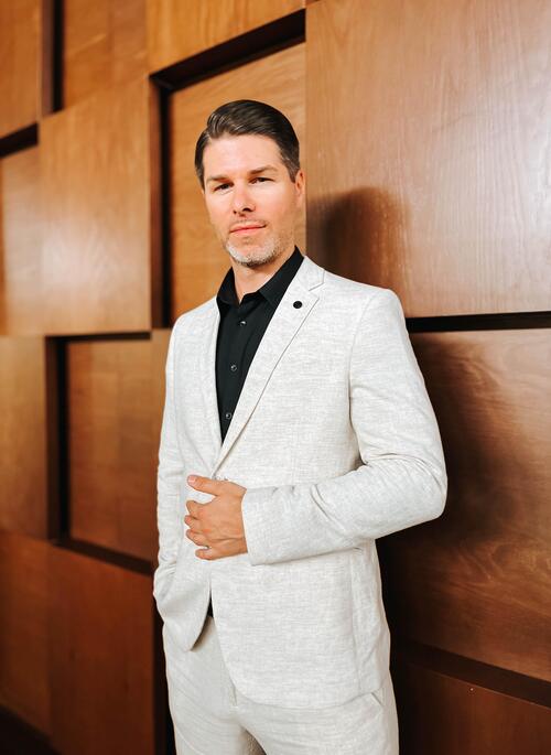 Focus on your concerns: Contact Florian Kursawe, Managing Director