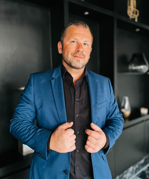 Peter Wystron - Managing Director of Interim Aid